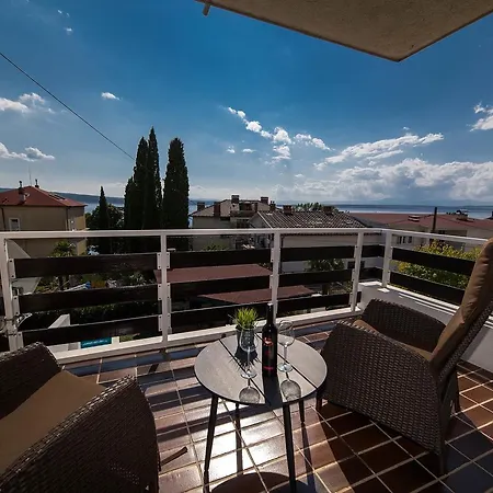 Agape * 크리크베니카